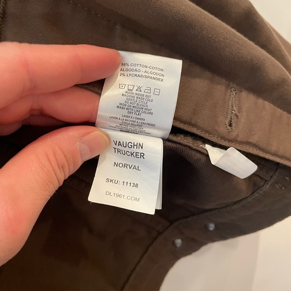 DL1961 Vaughn Trucker Jacket - Picture 6 of 7